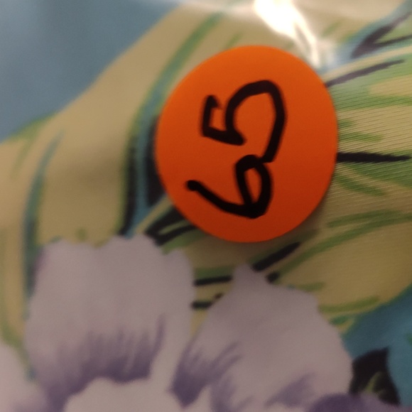 🔶Cacique size 28 swim top - Picture 4 of 4